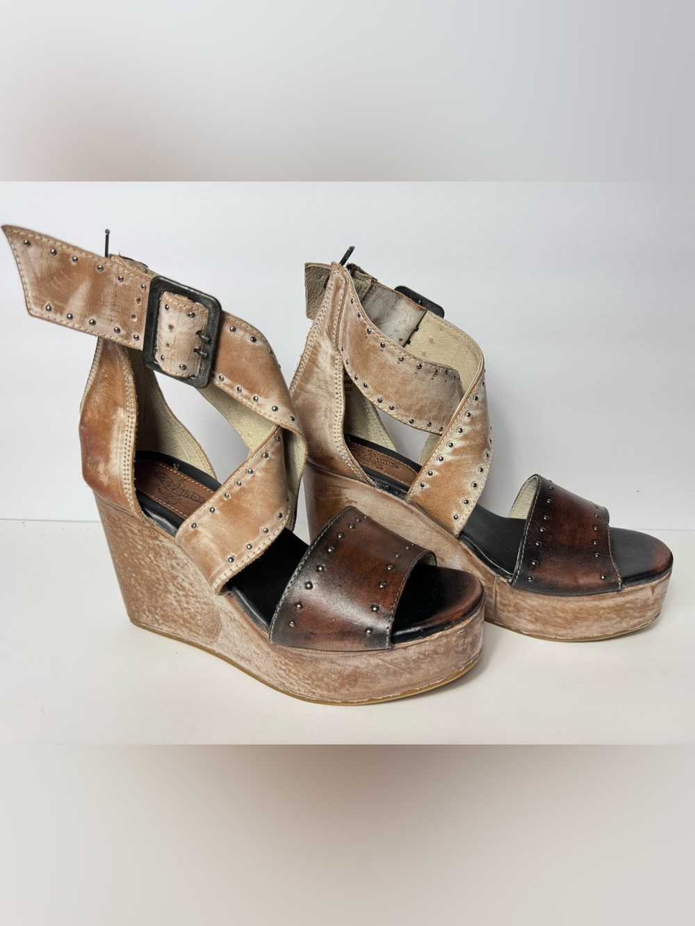 Freebird by Steven Terra Brown Studded Wedges NEW Discontinued Size 8 - Picture 2 of 8